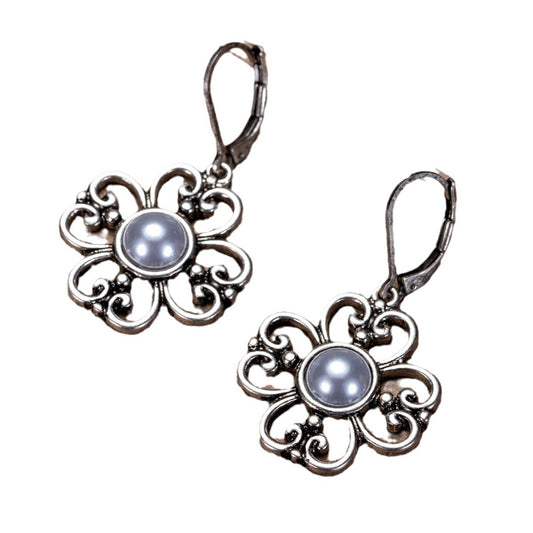 Flowered Pearl Earrings